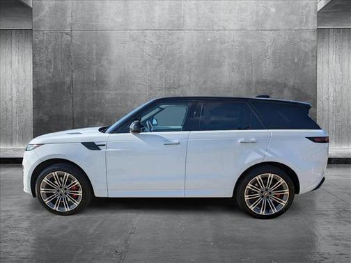 2025 Land Rover Range Rover Sport SE