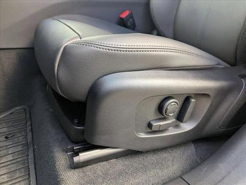 2025 Land Rover Range Rover Velar P250 S