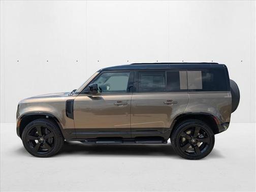 2025 Land Rover Defender 110 P400 X-Dynamic SE
