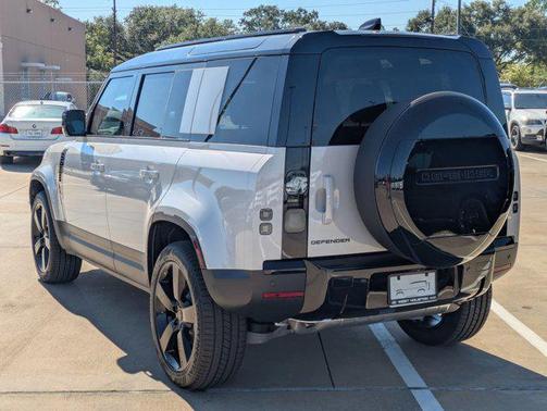 2026 Land Rover Defender S