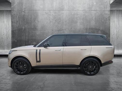 2025 Land Rover Range Rover P400 SE