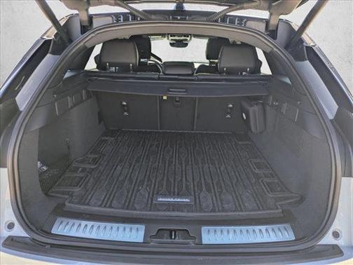 2025 Land Rover Range Rover Velar P400 Dynamic SE