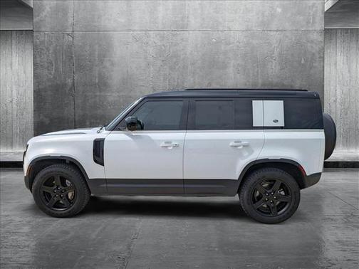 2023 Land Rover Defender 110 SE