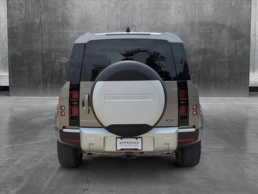 2022 Land Rover Defender 110 S
