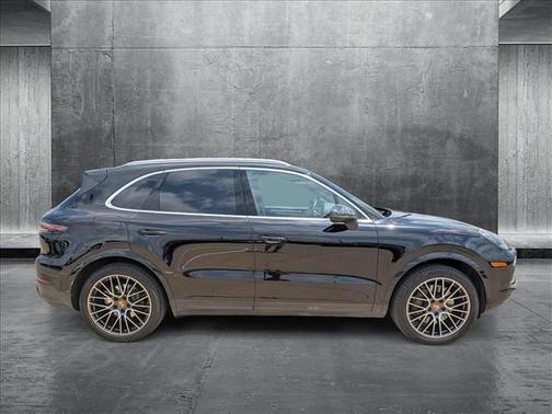 2021 Porsche Cayenne S
