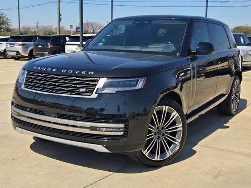 2026 Land Rover Range Rover P400 SE 7 Seat