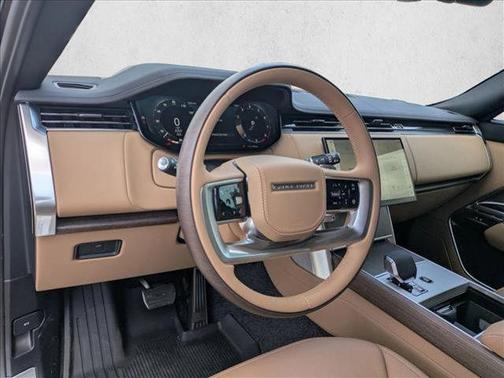 2025 Land Rover Range Rover P530 SE 7 Seat