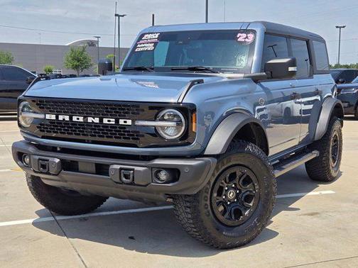 Azure Gray Metallic Tri-Coat 2023 Ford Bronco Wildtrak