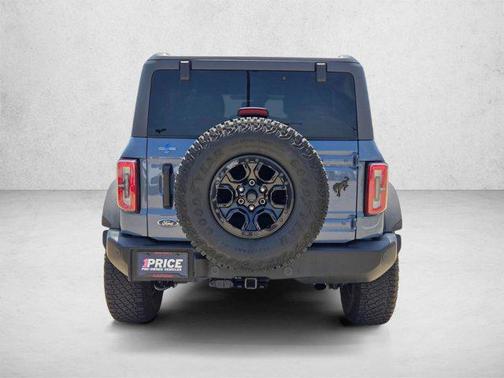 Azure Gray Metallic Tri-Coat 2023 Ford Bronco Wildtrak