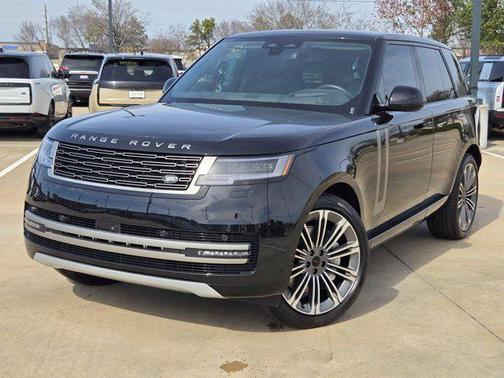 2026 Land Rover Range Rover P530 SE