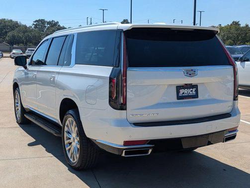 2022 Cadillac Escalade ESV Premium Luxury