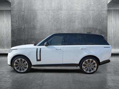 2025 Land Rover Range Rover P530 SE