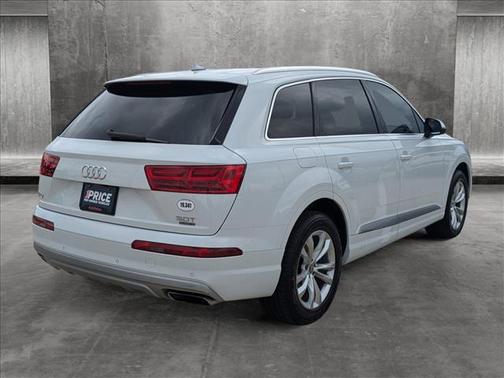 2017 Audi Q7 3.0T Premium