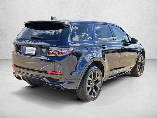Portofino Blue Metallic 2023 Land Rover Discovery Sport SE R-Dynamic