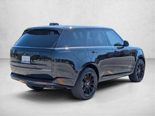 2025 Land Rover Range Rover P530 SE