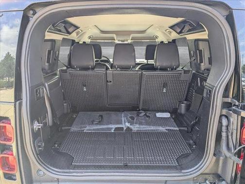 2022 Land Rover Defender 110 S