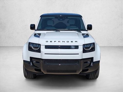2026 Land Rover Defender 110 V8