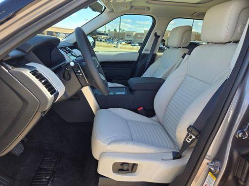 2026 Land Rover Discovery S