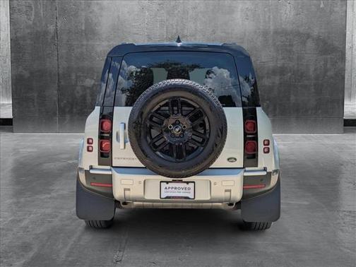 2023 Land Rover Defender 90 S