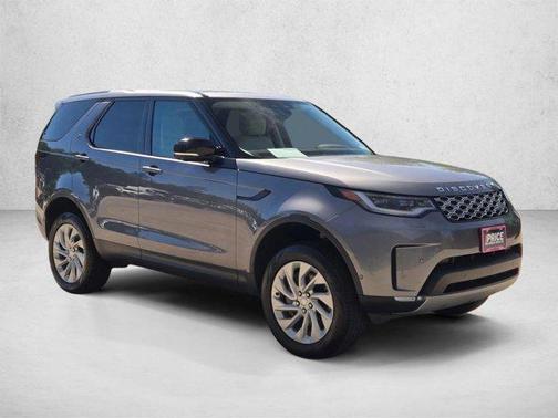 Fuji White 2025 Land Rover Discovery P300 S