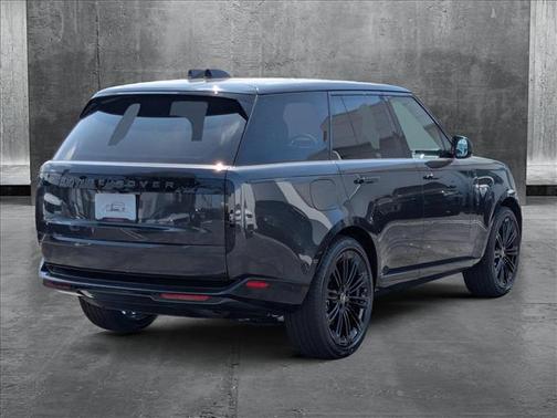2025 Land Rover Range Rover P400 SE