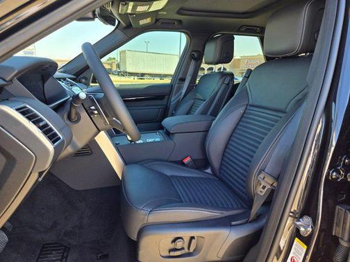 2026 Land Rover Discovery S