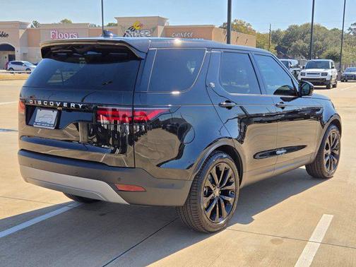 2026 Land Rover Discovery S