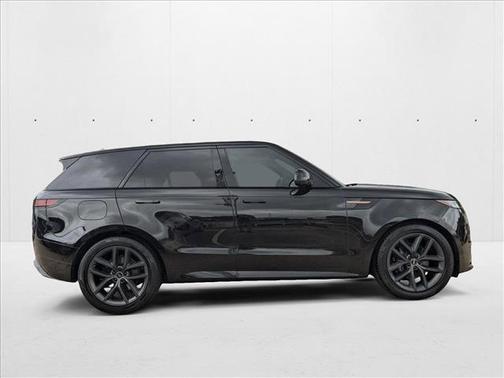2024 Land Rover Range Rover Sport SE