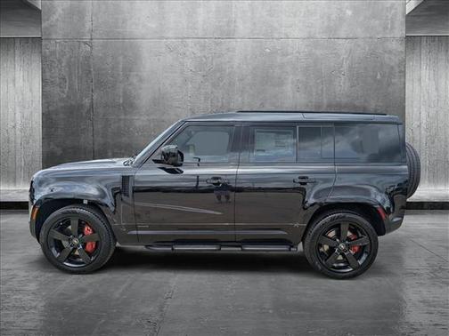 2025 Land Rover Defender 110 P400 X