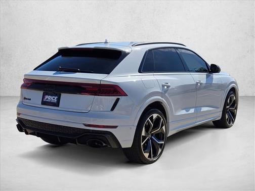 2023 Audi RS Q8 4.0T