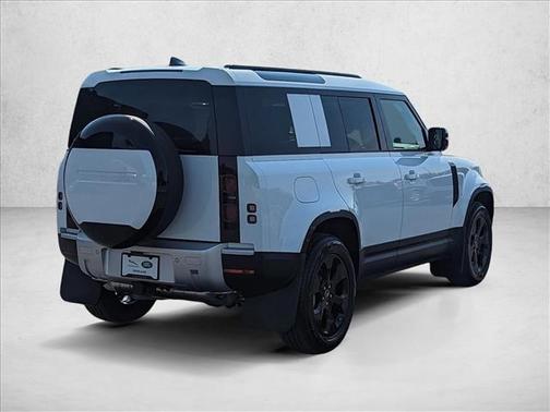 2025 Land Rover Defender 110 P300