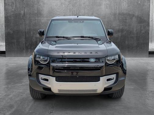 2025 Land Rover Defender 110 P400 S