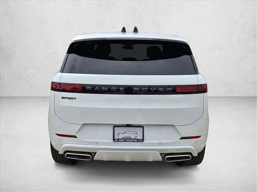Fuji White 2026 Land Rover Range Rover Sport SE