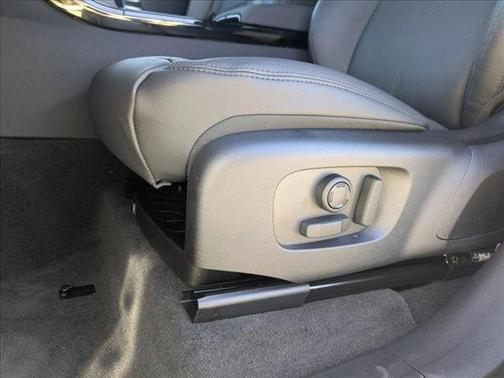 2026 Land Rover Range Rover Velar P250 SE R-Dynamic