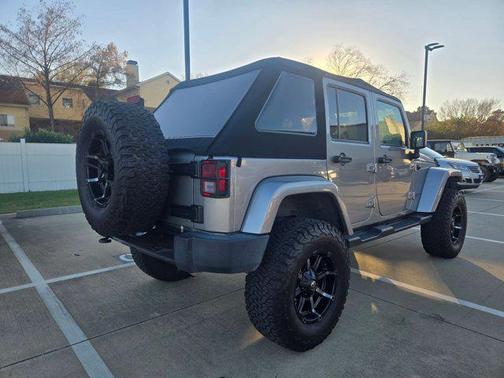 2017 Jeep Wrangler Unlimited Smoky Mountain 4x4