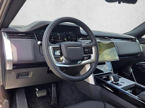 Carpathian Grey Premium Metallic 2026 Land Rover Range Rover P400 SE