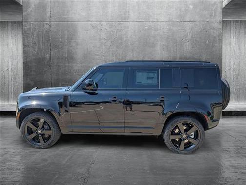2025 Land Rover Defender 110 P400 X-Dynamic SE