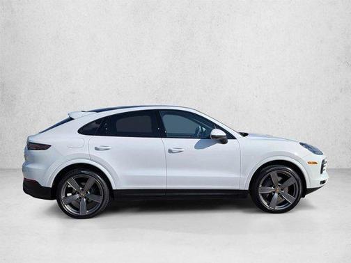 White 2023 Porsche Cayenne S