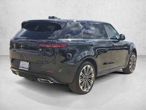 Santorini Black Metallic 2026 Land Rover Range Rover Sport SE