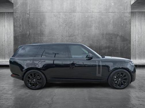 2023 Land Rover Range Rover P400 SE