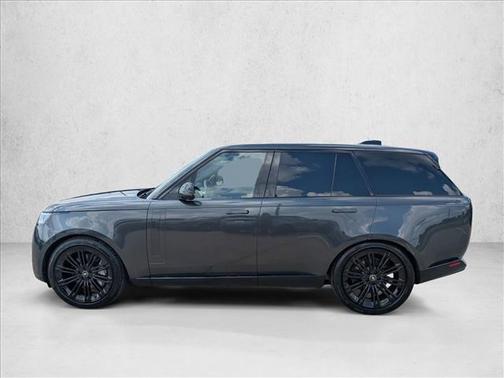 2025 Land Rover Range Rover P530 SE