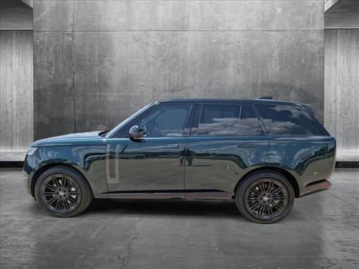 2025 Land Rover Range Rover P530 SE