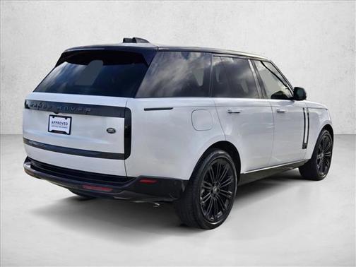 Fuji White 2023 Land Rover Range Rover P400 SE