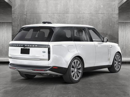 2025 Land Rover Range Rover P550e SE