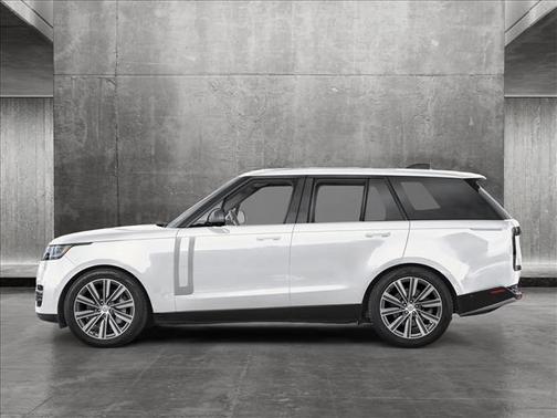 2025 Land Rover Range Rover P550e SE