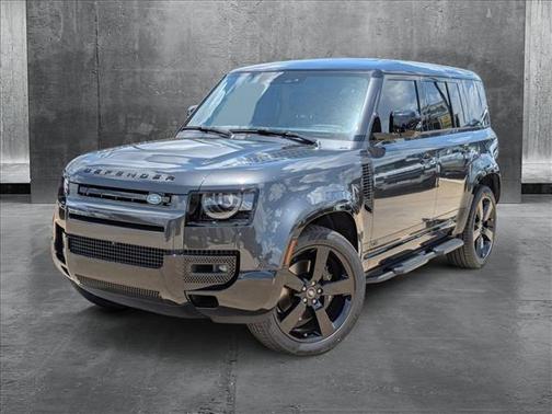 2025 Land Rover Defender 110 V8