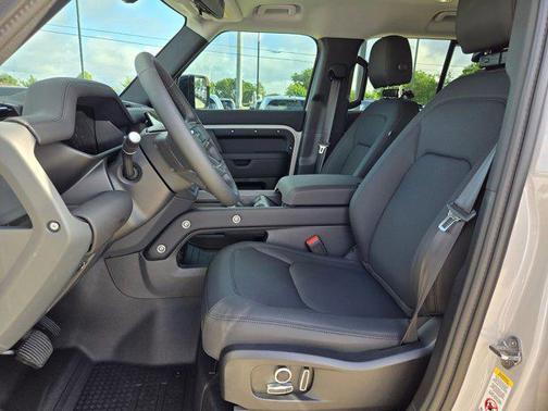 Borasco Grey Metallic 2026 Land Rover Defender P300 S