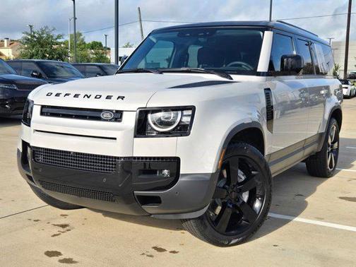 Borasco Grey Metallic 2026 Land Rover Defender P300 S