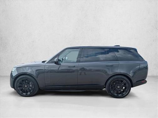 2025 Land Rover Range Rover P400 SE 7 Seat