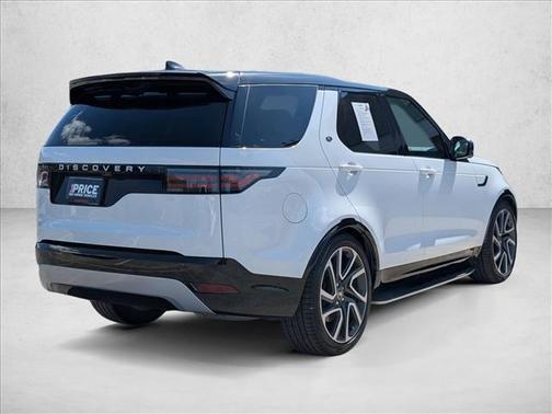 Fuji White 2025 Land Rover Discovery P360 Metropolitan Edition